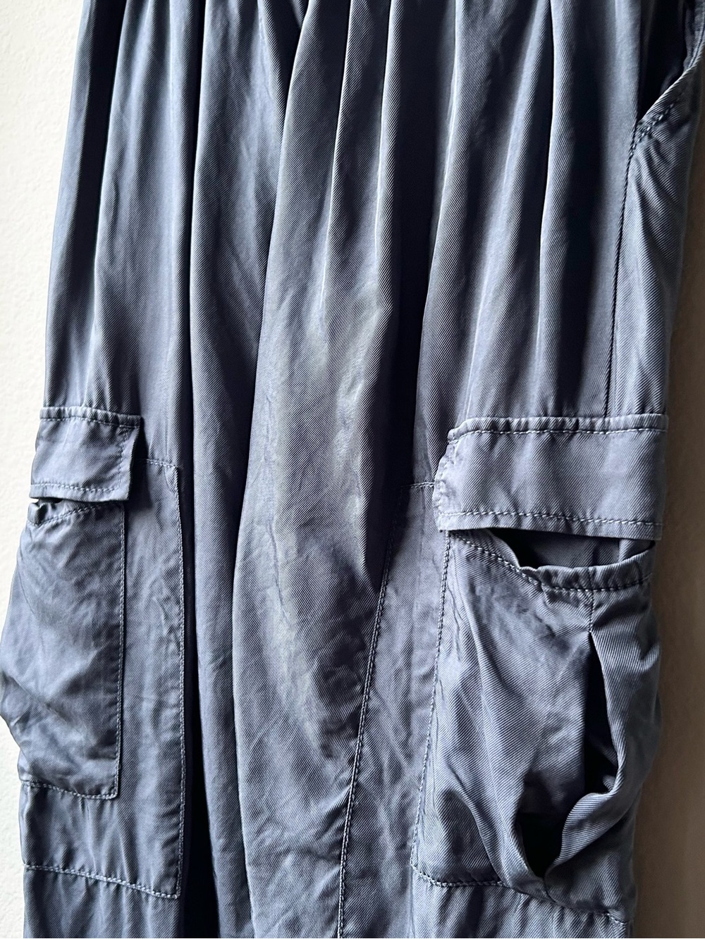 Cinq a Sept gray Giles satin joggers Sz S - Picture 11 of 15